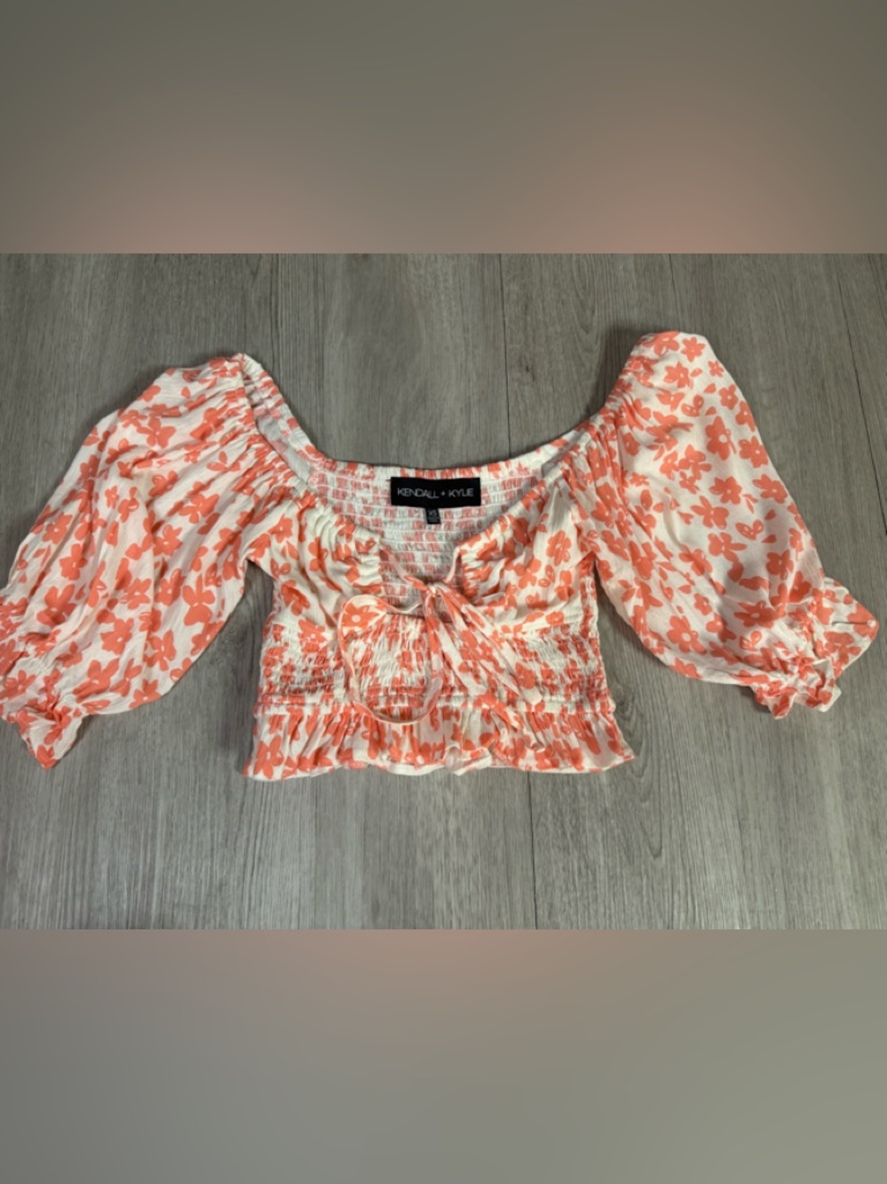 Kendall + Kylie Pink And White Floral Smocked Flutter Sleeve Cropped Top Size XS